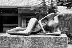 Die-Liegende-002