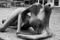 Die-Liegende-006